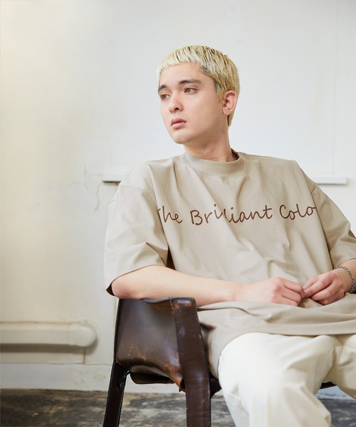 NILWAY(ニルウェイ)の「ビビットカラーベーシックプリント半袖ビッグTee(Tシャツ/カットソー・メンズ・ホワイト/ブラック/ブルー/グリーン/マスタード/グレイッシュベージュ・MEDIUM/LARGE)」の4枚目の写真