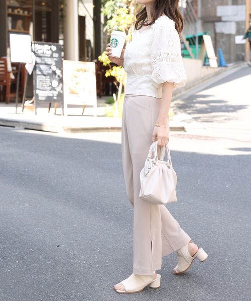 one after another NICE CLAUP（ワンアフターアナザーナイスクラップ）の「加工いらずののびーるカラーパンツ（スラックス・レディース・モカ/スモークピンク/グレイッシュベージュ/フューシャピンク・SMALL/MEDIUM）」の22枚目の写真