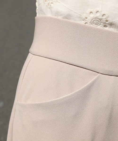 one after another NICE CLAUP（ワンアフターアナザーナイスクラップ）の「加工いらずののびーるカラーパンツ（スラックス・レディース・モカ/スモークピンク/グレイッシュベージュ/フューシャピンク・SMALL/MEDIUM）」の13枚目の写真