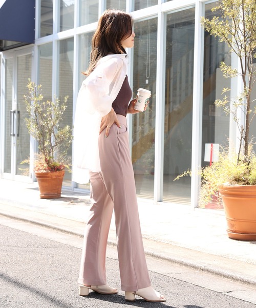 one after another NICE CLAUP（ワンアフターアナザーナイスクラップ）の「加工いらずののびーるカラーパンツ（スラックス・レディース・モカ/スモークピンク/グレイッシュベージュ/フューシャピンク・SMALL/MEDIUM）」の17枚目の写真