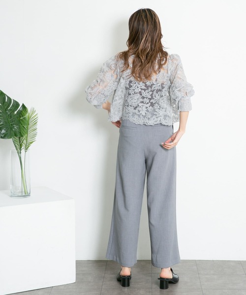 KBF（ケイビーエフ）の「オーガンジーフラワークロップドブラウス（シャツ/ブラウス・レディース・ホワイト系その他/ブラック系その他/グレー系その他・ONE）」の5枚目の写真