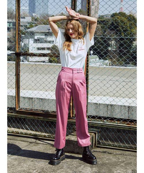 jouetie(ジュエティ)の「バックBIGロゴ Tシャツ(Tシャツ/カットソー・レディース・ブラック/オフホワイト/ブルー・MEDIUM)」の11枚目の写真