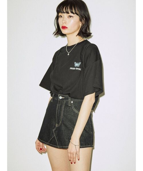 jouetie(ジュエティ)の「バックBIGロゴ Tシャツ(Tシャツ/カットソー・レディース・ブラック/オフホワイト/ブルー・MEDIUM)」の14枚目の写真