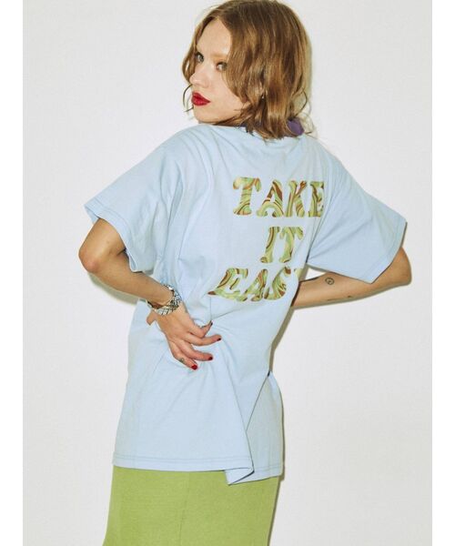 jouetie(ジュエティ)の「バックBIGロゴ Tシャツ(Tシャツ/カットソー・レディース・ブラック/オフホワイト/ブルー・MEDIUM)」の22枚目の写真