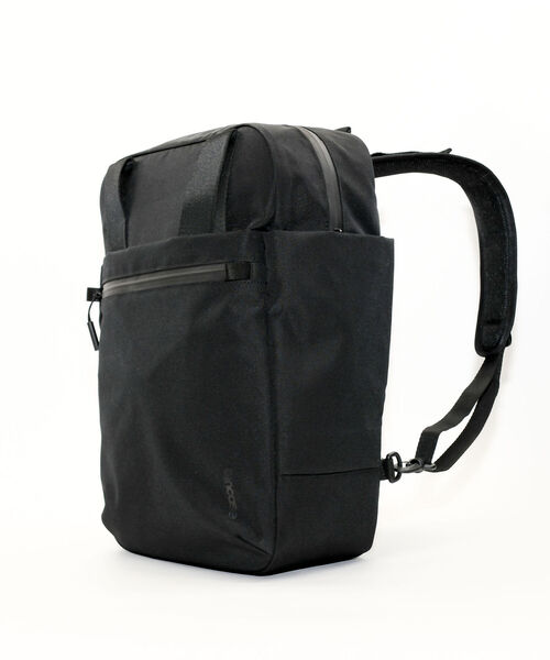 incase(インケース)の「【Incase/インケース】Transfer 2-Way Tote #137213053015(トートバッグ・メンズ・ブラック・FREE)」の11枚目の写真
