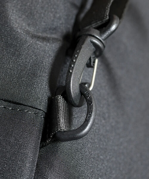 incase(インケース)の「【Incase/インケース】Transfer 2-Way Tote #137213053015(トートバッグ・メンズ・ブラック・FREE)」の5枚目の写真