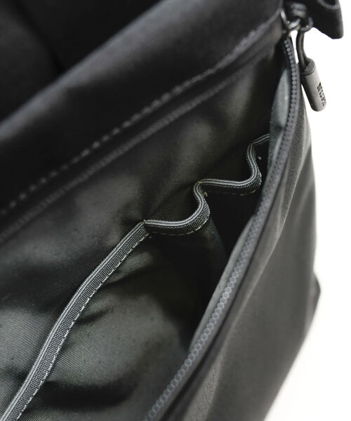 incase(インケース)の「【Incase/インケース】Transfer 2-Way Tote #137213053015(トートバッグ・メンズ・ブラック・FREE)」の18枚目の写真