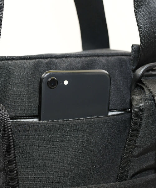 incase(インケース)の「【Incase/インケース】Transfer 2-Way Tote #137213053015(トートバッグ・メンズ・ブラック・FREE)」の12枚目の写真
