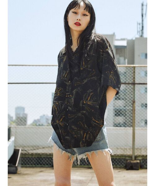 jouetie（ジュエティ）の「オーバーサイズ開襟シャツ【WEB限定・ユニセックス】（シャツ/ブラウス・レディース・ブラック/ピンク/ベージュ/ブルー/その他2・MEDIUM）」の22枚目の写真