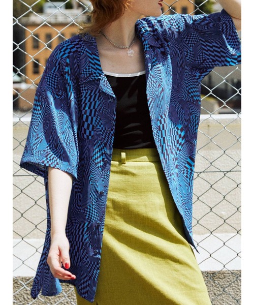 jouetie（ジュエティ）の「オーバーサイズ開襟シャツ【WEB限定・ユニセックス】（シャツ/ブラウス・レディース・ブラック/ピンク/ベージュ/ブルー/その他2・MEDIUM）」の3枚目の写真