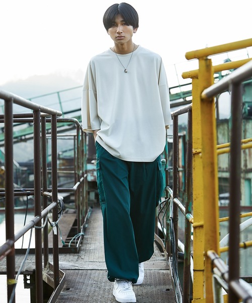 iisy（イージー）の「【 iisy 】ワイドシルエットカーゴパンツ（カーゴパンツ・メンズ・グリーン/ブラック・S/M/L）」の2枚目の写真