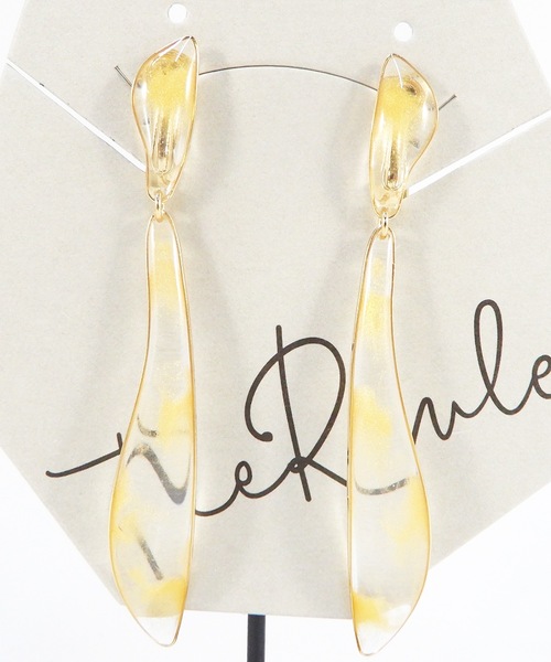 The Rule(ザルール)の「The Rule ザルール:Veronica earring :リーフ型 ベロニカイヤリング(イヤリング・レディース・ベージュ/ゴールド/クリアブラック/グリーン/レッド・FREE)」の5枚目の写真