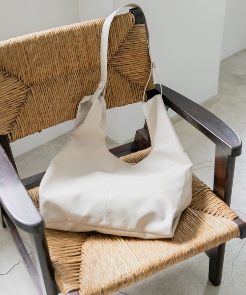 LOWRYS FARM（ローリーズファーム）の「３ＷＡＹマルシェＢＡＧ　295198（ショルダーバッグ・レディース・アイボリー/ブラック/シルバー・FREE）」の22枚目の写真