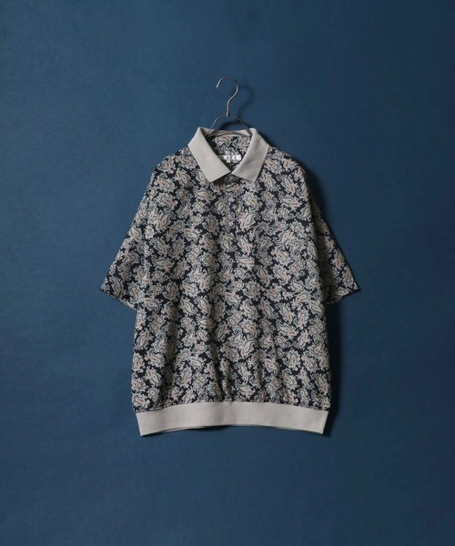 ANPAS(アンパス)の「Total Pattern Print Oversize Polo Shirt/総柄プリント オーバーサイズ ポロシャツ(ポロシャツ・メンズ・ブラック/ブラウン/カーキ/ブルー・M/L/LL)」の2枚目の写真