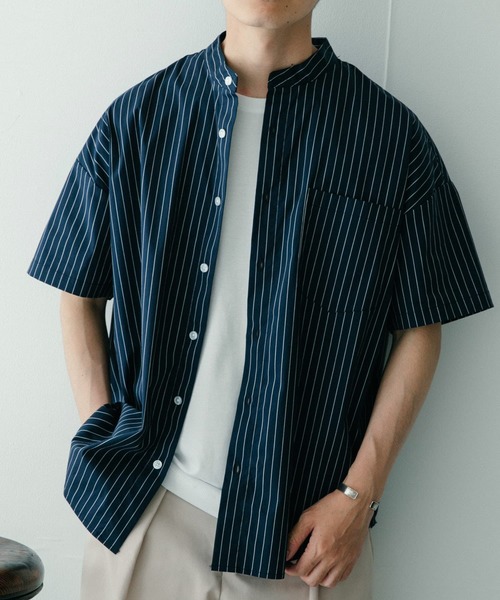 ITEMS URBANRESEARCH(アイテムズ アーバンリサーチ)の「バンドカラー ストライプ半袖シャツ(シャツ/ブラウス・メンズ・ライトブルー/ネイビー/ブルー・MEDIUM/LARGE)」の2枚目の写真
