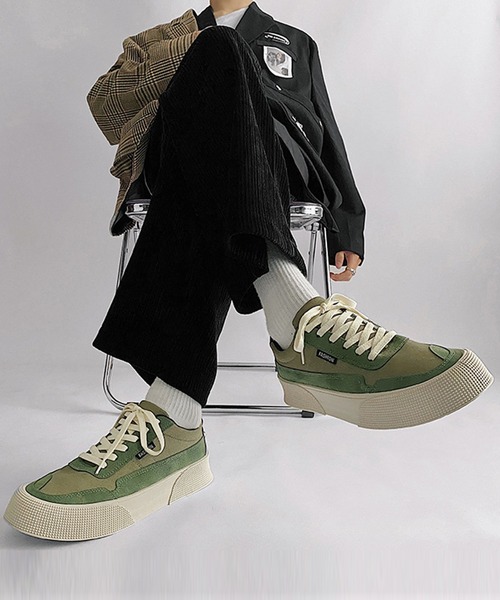 aimoha（アイモハ）の「厚底カジュアルシューズ（スニーカー・メンズ・ホワイト/ブラック/グリーン・24.5cm/25.5cm/26.5cm/25.0cm/26.0cm）」の3枚目の写真