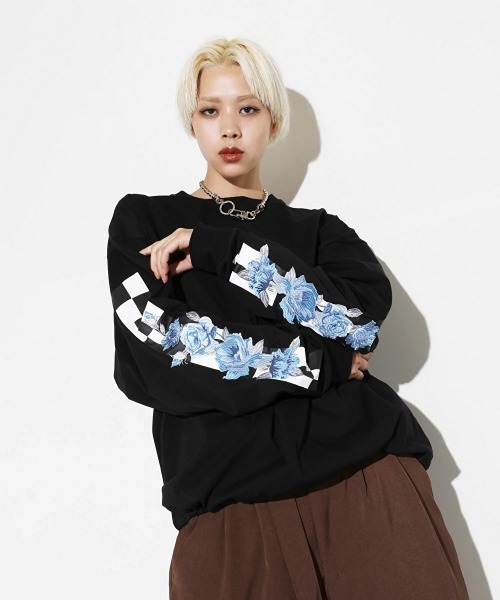 LEGENDA（レジェンダ）の「レジェンダ ムードローズ エンブロイダリー ロングスリーブTシャツ / LEGENDA Mood Rose Embroidery Long-Sleeve T-Shirt（Tシャツ/カットソー・メンズ・ホワイト×グリーン/ホワイト×ブラック/ブラック×グリーン/ブラック系その他/ブラック×ブラック/ホワイト×ホワイト/ホワイト×パープル/ブラック×パープル/ブラック×ホワイト/ホワイト系その他/ブラック×ブルー/ホワイト×ブルー/ホワイト×エメラルドグリーン/ブラック系その他2・FREE）」の12枚目の写真