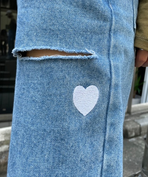 HELLO.SANFRANCISCO（ハローサンフランシスコ）の「【HELLO.SANFRANCISCO/ハローサンフランシスコ】サイドハート刺繍フレアデニムパンツ（デニムパンツ・レディース・ブルー・FREE）」の15枚目の写真
