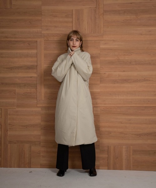 lawgy(ラウジー)の「vintage quilting coat(その他アウター・レディース・アイボリー/モカ・FREE)」の4枚目の写真