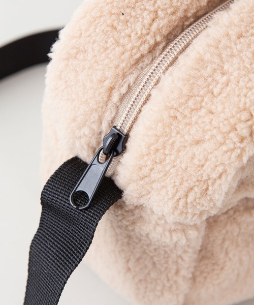 CONVERSE(コンバース)の「【CONVERSE/コンバース】ボアショルダーバッグ ミニ(ショルダーバッグ・レディース・ブラウン/グリーン/オフホワイト・FREE)」の8枚目の写真