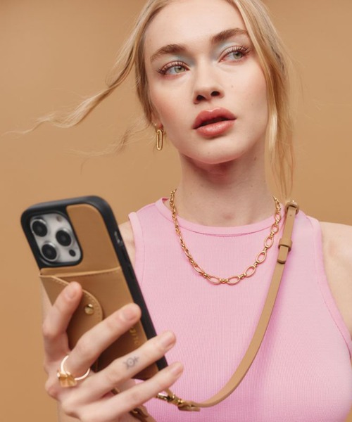 BANDOLIER（バンドリヤー）の「【BANDOLIER】DONNA SIDE SLOT ドナサイドスロットシリーズ　iPhone13/13Pro/14Pro/15/15Pro対応（スマホケース/カバー・レディース・ホワイト/ブラウン・iPhone 13/iPhone 13 Pro/iPhone 15 Pro/iPhone 15/iPhone 14 Pro）」の15枚目の写真