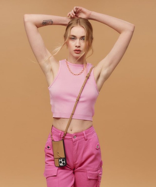 BANDOLIER（バンドリヤー）の「【BANDOLIER】DONNA SIDE SLOT ドナサイドスロットシリーズ　iPhone13/13Pro/14Pro/15/15Pro対応（スマホケース/カバー・レディース・ホワイト/ブラウン・iPhone 13/iPhone 13 Pro/iPhone 15 Pro/iPhone 15/iPhone 14 Pro）」の17枚目の写真