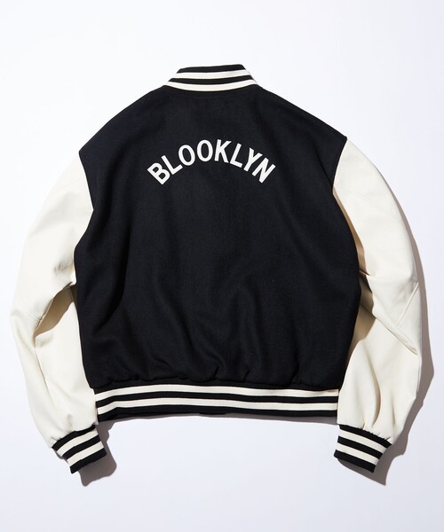 FREAK'S STORE(フリークスストア)の「WEB限定 ビッグシルエット バック刺繍 ソリッドデザイン スタジャン/BLOOKLYN/フェイクレザー切り替えブルゾン(スタジャン・メンズ・ネイビー/ブラック・SMALL/MEDIUM/LARGE)」の21枚目の写真