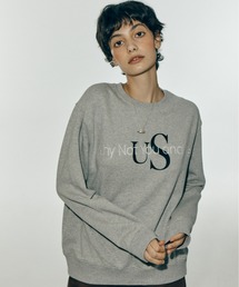 WHYNOTUS（ワイノットアス）の「A'GEM/9 × .kom『WHYNOTUS/ワイノットアス』OVERSIZED CLASSIC LOGO SWEATSHIRTS/オーバーサイズ クラシックロゴデザイン スウェットシャツ（スウェット）」