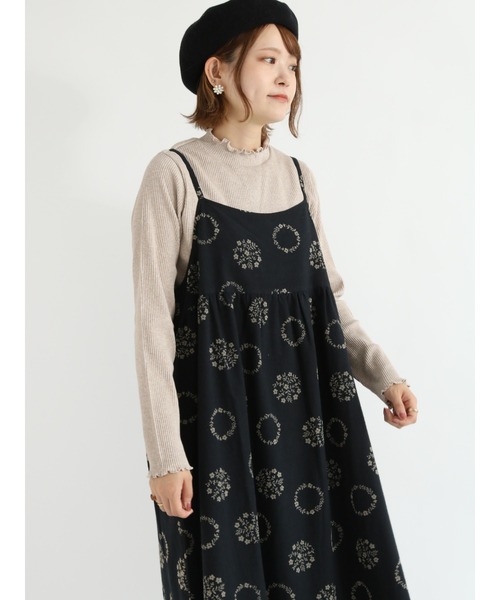 Samansa Mos2(サマンサ モスモス)の「リブハイネックカットソー(Tシャツ/カットソー・レディース・モカ/チャコール/キナリ/ベージュ・フリ-)」の4枚目の写真