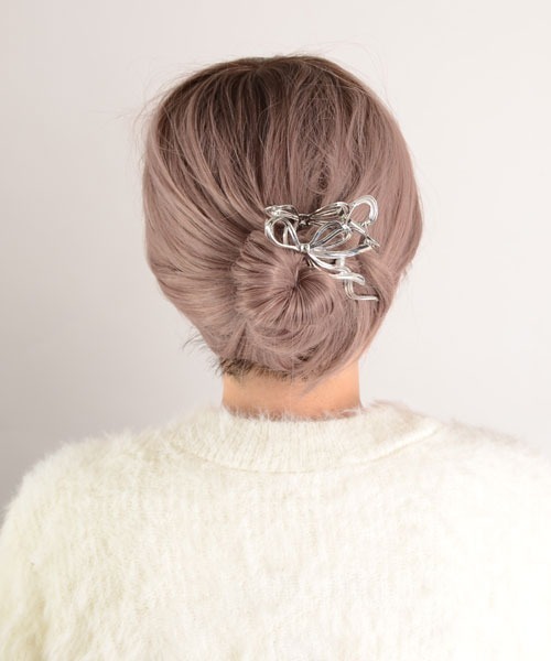 【Self-Portrait】お上品で大人気☆パールリボンヘアクリップ クリップ SELF PORTRAIT(セルフ・ポートレイト) ヘア