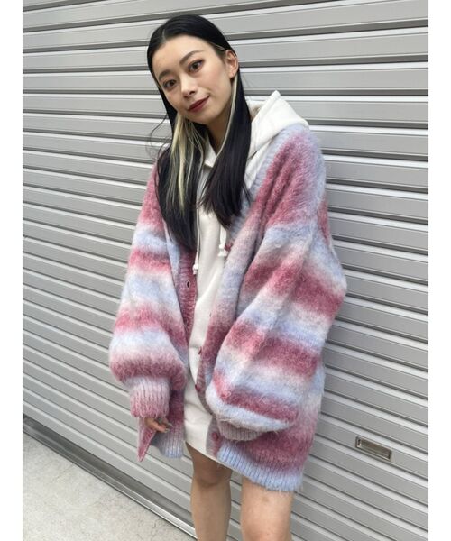 EVRIS(エヴリス)の「グラデーションニットカーディガン(カーディガン/ボレロ・レディース・パープル/ブルー/ブラウン/ピンク・FREE)」の17枚目の写真