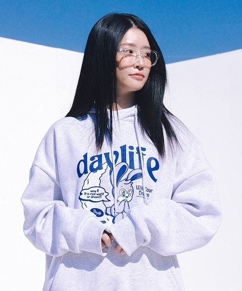 DAYLIFE(デイライフ)の「DAYLIFE/DAINYフーディー(裏起毛) 2180839(パーカー・レディース・ブルー/グレー/ネイビー・FREE)」の2枚目の写真