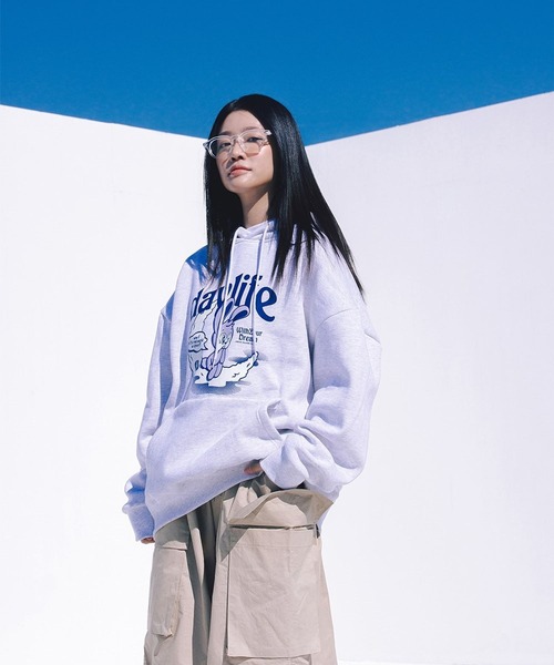 DAYLIFE(デイライフ)の「DAYLIFE/DAINYフーディー(裏起毛) 2180839(パーカー・レディース・ブルー/グレー/ネイビー・FREE)」の4枚目の写真