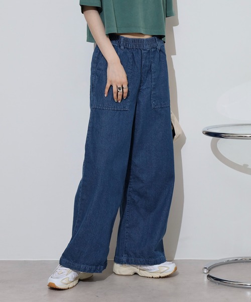 atONE（アットワン）の「atONE デニムワイドパンツ（デニムパンツ・レディース・ネイビー/ダークネイビー/ブルー・M/4L/3L/LL/L）」の19枚目の写真
