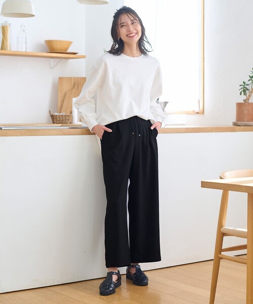 ANY(エニィ)の「【ウエストゴム】イージケア美脚パンツ ワイド(その他パンツ・レディース・ブルー系/ライトイエロー系/グリーン系/ブラック系/ベージュ系・2/3/1)」の2枚目の写真