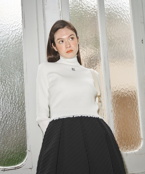 MIRO AMURETTE（ミロアミュレット）の「MIRO lace turtleneck/リブニットトップス（ニット/セーター・レディース・ホワイト・FREE）」の3枚目の写真