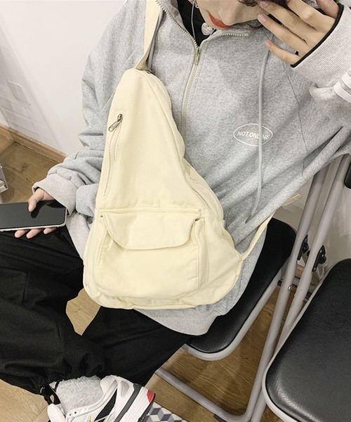 EPICKS（エピックス）の「ベーシックショルダーバッグ ボディバッグ（ショルダーバッグ・レディース・グリーン/ホワイト/ブラック・F）」の6枚目の写真