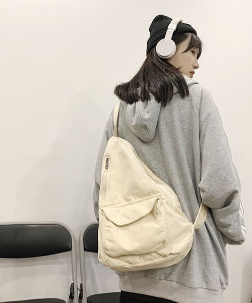 EPICKS（エピックス）の「ベーシックショルダーバッグ ボディバッグ（ショルダーバッグ・レディース・グリーン/ホワイト/ブラック・F）」の8枚目の写真