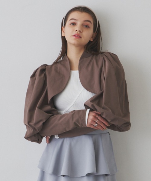 VIOLETTA（ヴィオレッタ）の「パワショルボレロジャケット（ノーカラージャケット・レディース・ブラック/モカ・FREE）」の6枚目の写真