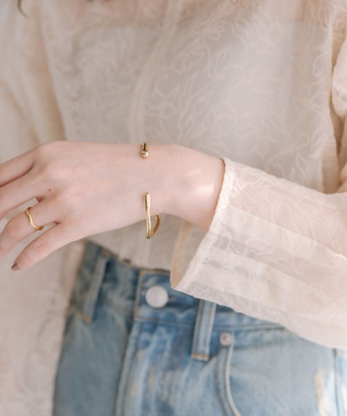 mystic（ミスティック）の「[Eau] wave bangle（バングル/リストバンド・レディース・ゴールド/シルバー・ONE SIZE）」の6枚目の写真