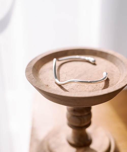 mystic（ミスティック）の「[Eau] wave bangle（バングル/リストバンド・レディース・ゴールド/シルバー・ONE SIZE）」の8枚目の写真