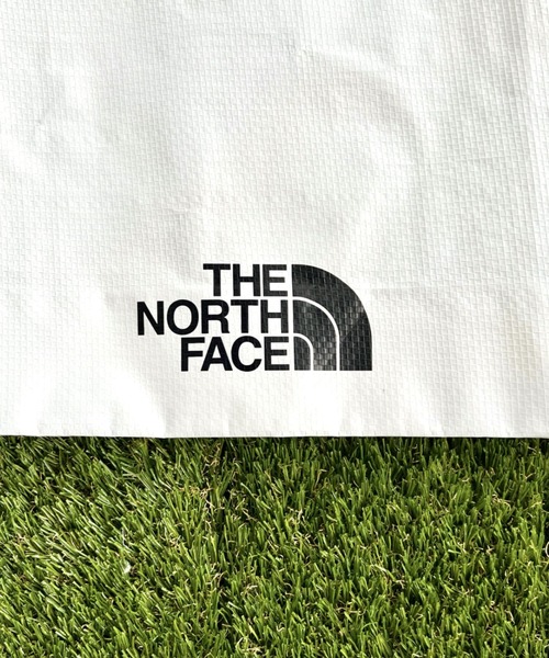 THE NORTH FACE（ザノースフェイス）の「国内未発売 THE NORTH FACE(ザ・ノースフェイス) /SHOPPER BAG-M/ショッパーバッグ M（エコバッグ/サブバッグ・レディース・ホワイト/ホワイト系その他・FREE）」の13枚目の写真