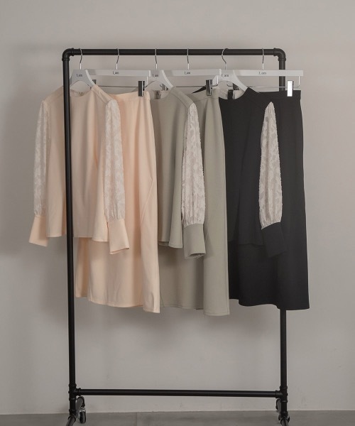 I_am（アイアム）の「jacquard lace volume sleeve tuck blouse / ジャガードレースボリュームスリーブタックブラウス（シャツ/ブラウス・レディース・グリーン/ブラック/アイボリー・FREE）」の21枚目の写真