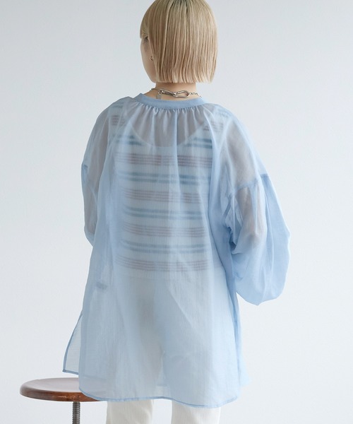w closet(ダブルクローゼット)の「【前後2WAY】リボンシアーシャツ(シャツ/ブラウス・レディース・オフホワイト/サックスブルー/グレイッシュベージュ・FREE)」の18枚目の写真