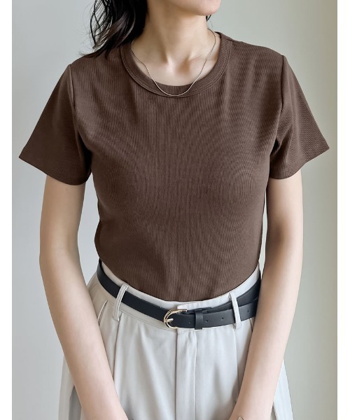 Re:EDIT（リエディ）の「[累計販売枚数2.1万枚突破][華奢見えリブTシャツ]テレコリブクルーネック半袖Tシャツ（Tシャツ/カットソー・レディース・ホワイト/ホワイト×ブラック/ネイビー/モカ/カーキ/チャコールグレー/ブラック/ピンク/ブラウン/ブルー・LARGE/SMALL/MEDIUM/X-LARGE）」の5枚目の写真