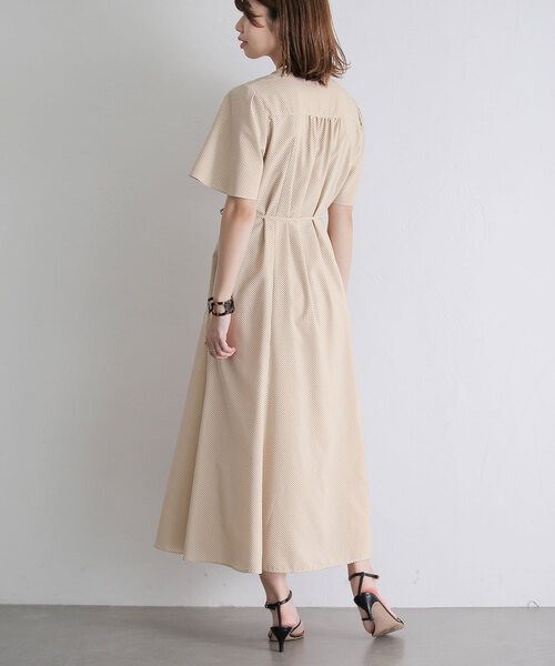 La TOTALITE（ラトータリテ）の「ドットプリントシャツワンピース（シャツワンピース・レディース・ネイビー/ベージュ・FREE）」の6枚目の写真