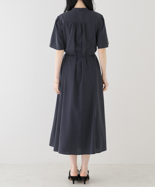 La TOTALITE（ラトータリテ）の「ドットプリントシャツワンピース（シャツワンピース・レディース・ネイビー/ベージュ・FREE）」の16枚目の写真