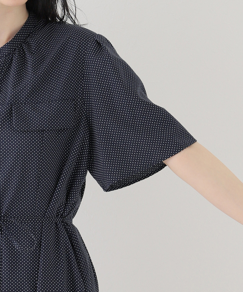 La TOTALITE（ラトータリテ）の「ドットプリントシャツワンピース（シャツワンピース・レディース・ネイビー/ベージュ・FREE）」の19枚目の写真