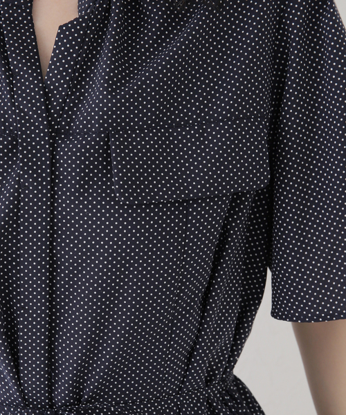 La TOTALITE（ラトータリテ）の「ドットプリントシャツワンピース（シャツワンピース・レディース・ネイビー/ベージュ・FREE）」の22枚目の写真