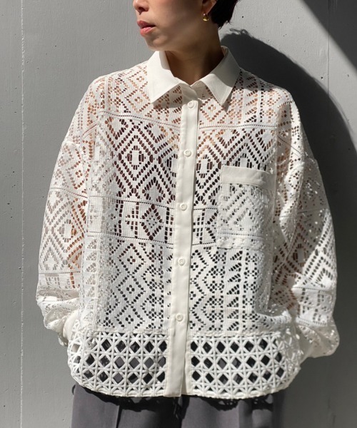 AULA AILA（アウラアイラ）の「AULA AILA（アウラ アイラ）別注レースシャツ（シャツ/ブラウス・レディース・ブラック/ホワイト・0）」の5枚目の写真